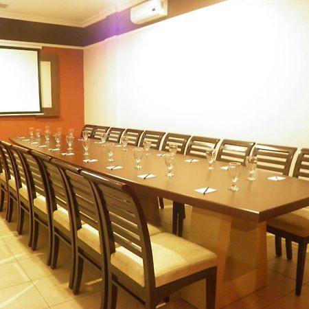 Hotel C3 세마랑 외부 사진