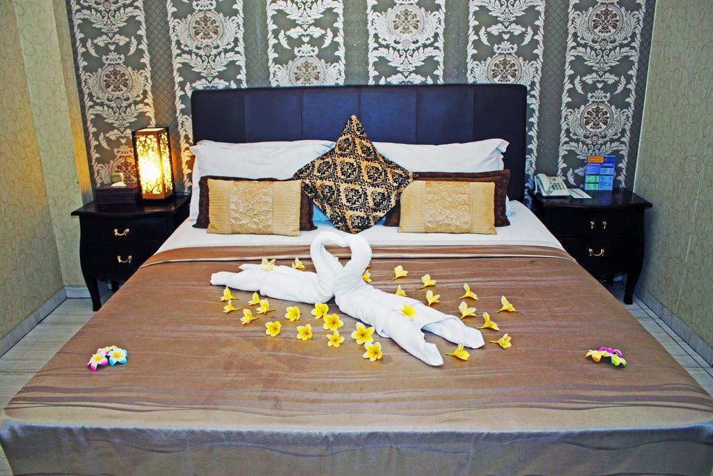 Hotel C3 세마랑 외부 사진