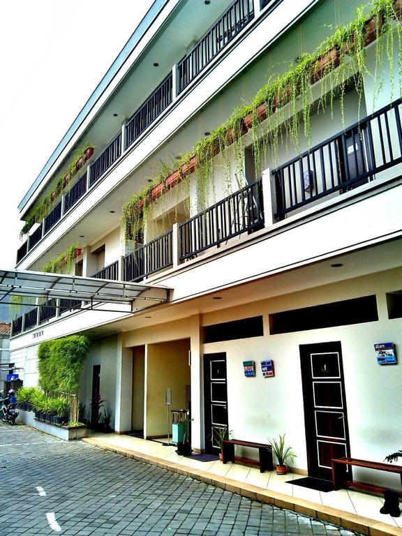 Hotel C3 세마랑 외부 사진