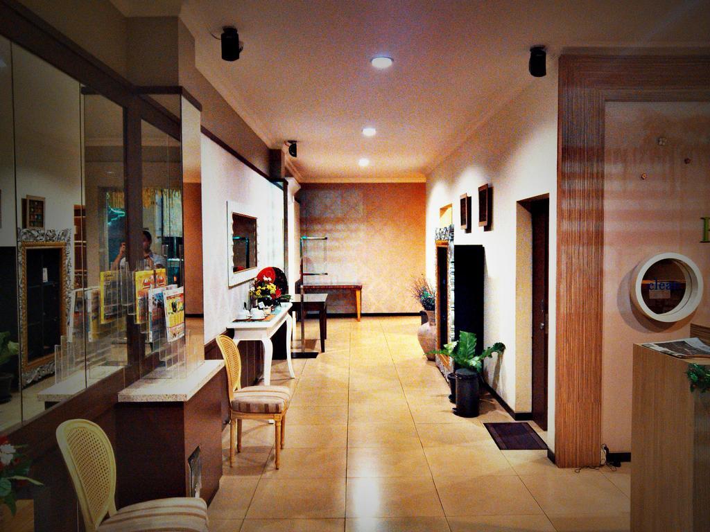 Hotel C3 세마랑 외부 사진