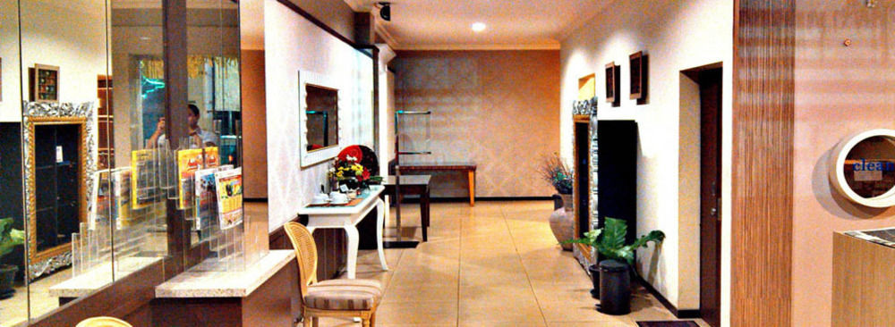 Hotel C3 세마랑 외부 사진